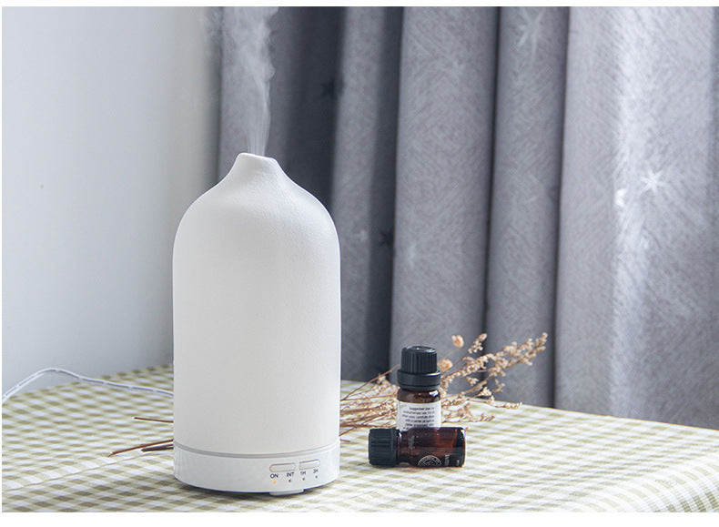 Where Fine Art Meets Fragrance: The Timeless Ceramic Diffuser.