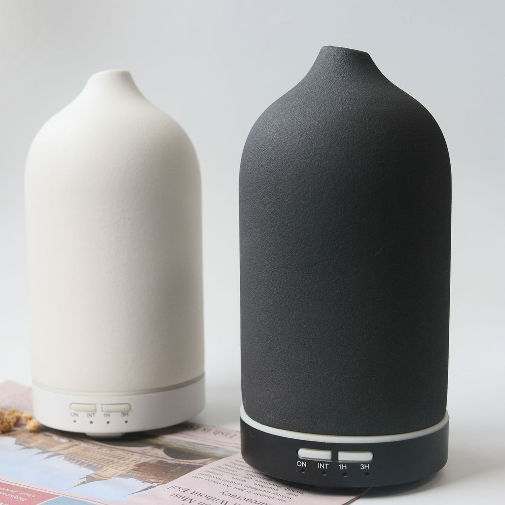 Where Fine Art Meets Fragrance: The Timeless Ceramic Diffuser.