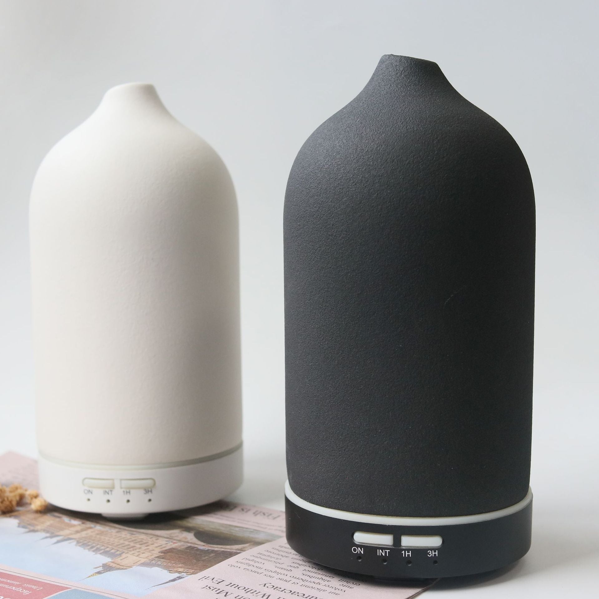 Where Fine Art Meets Fragrance: The Timeless Ceramic Diffuser.