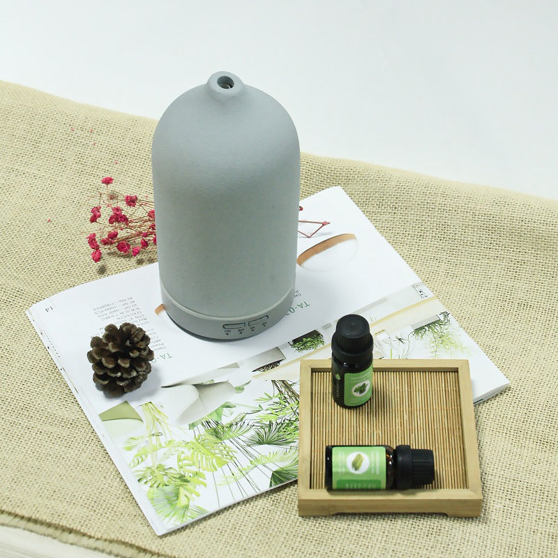 Where Fine Art Meets Fragrance: The Timeless Ceramic Diffuser.