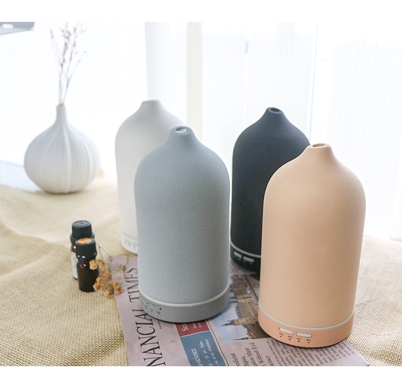 Where Fine Art Meets Fragrance: The Timeless Ceramic Diffuser.